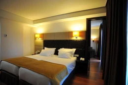 Axis Porto - Photo 5