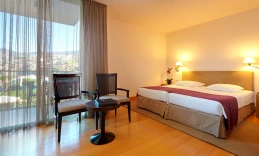 Golden Residence - Photo 3