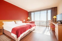 Tryp Lisboa Oriente - Photo 2