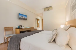 Dom Jose Beach Hotel - Photo 4